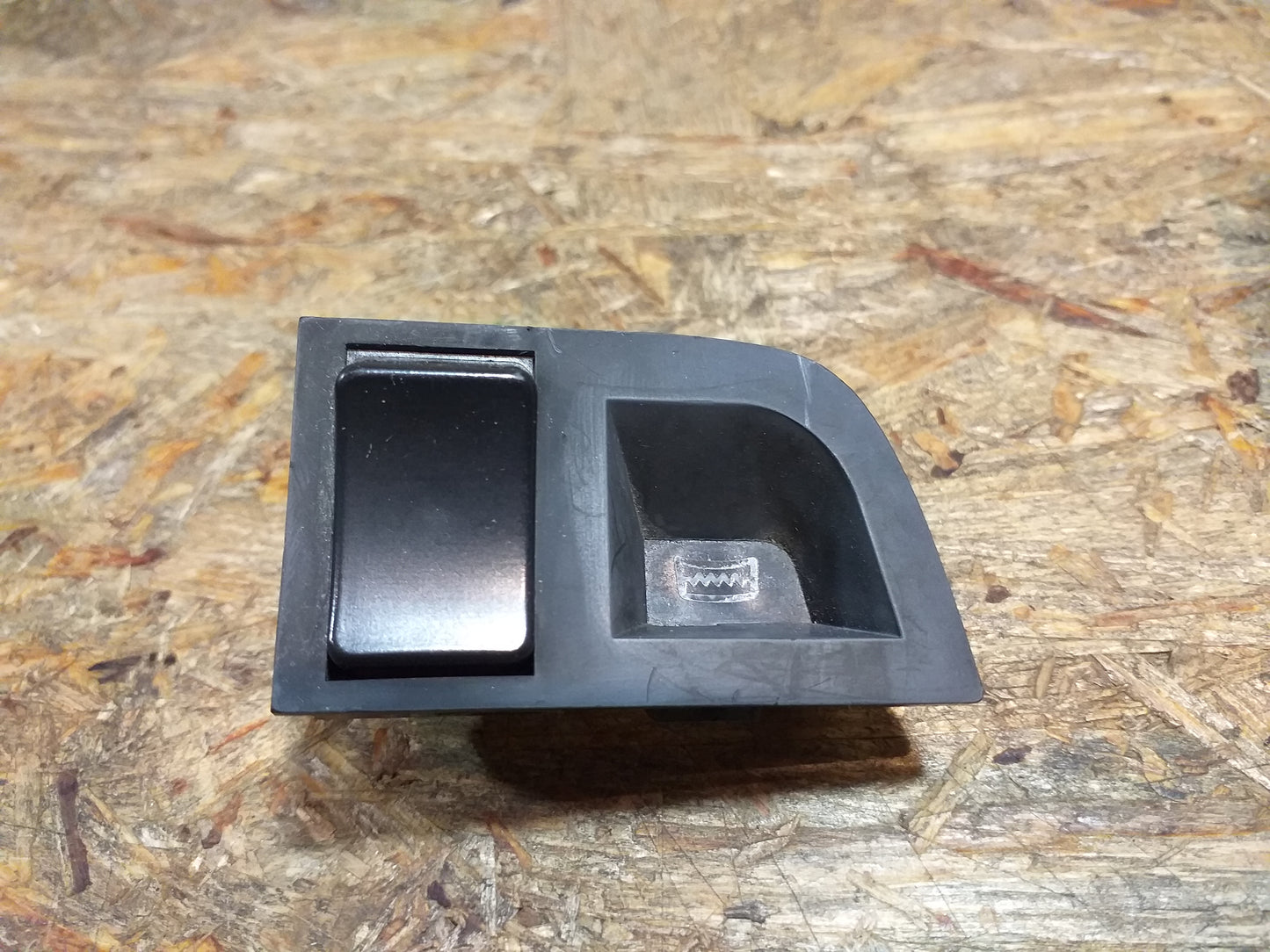 Manta B Schalter Heckscheibenheizung original GM Opel NEU