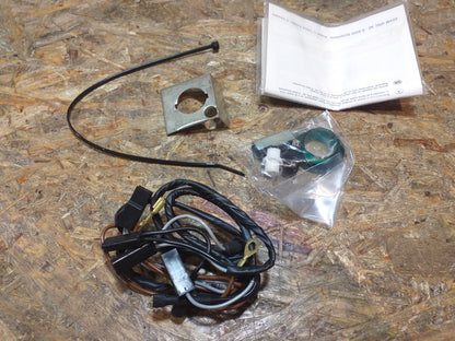 Kadett D/E Nachrüstsatz Zigarettenanzünder original GM Opel NEU