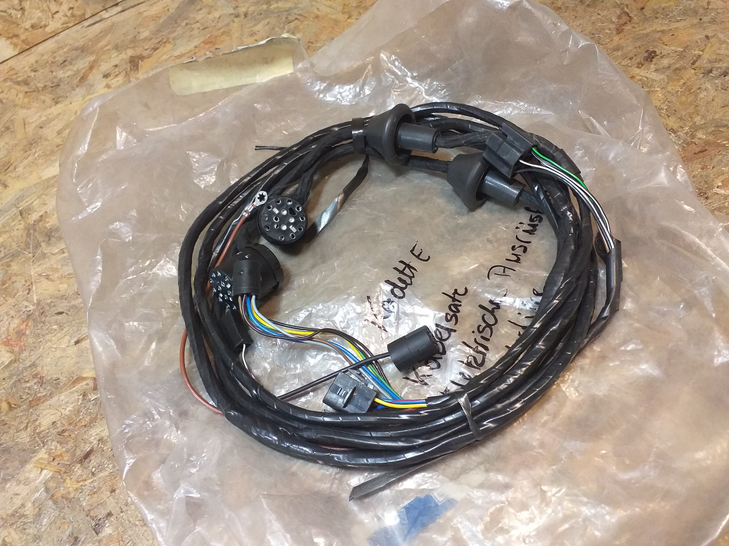 Kadett E Kabelsatz elektrische Ausrüstung Vordertüre original GM Opel NEU