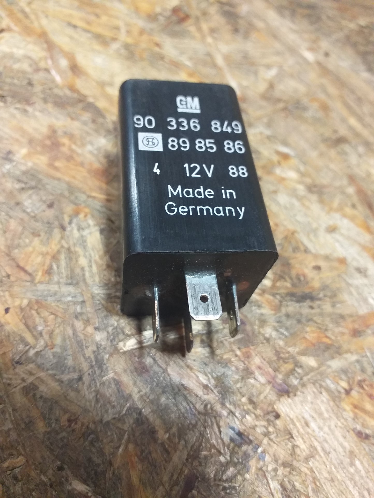 Astra F Omega A Frontera A Relais Kaltstartbeschleunigung original GM Opel NEU