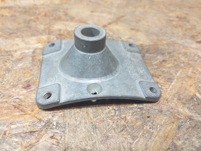 Ascona C Halterplatte Nebelscheinwerfer original GM Opel NEU