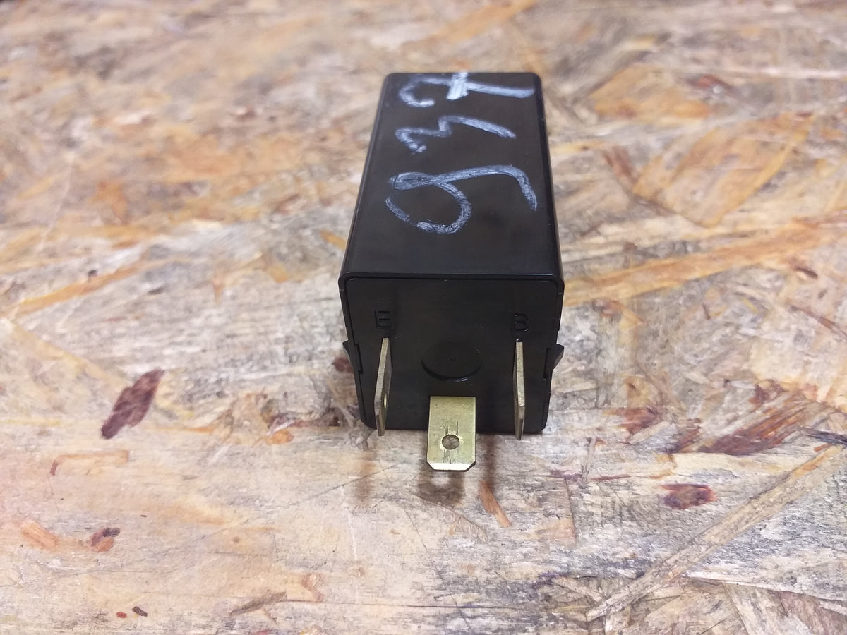 Monterey Relais Blinkergeber original Opel NEU