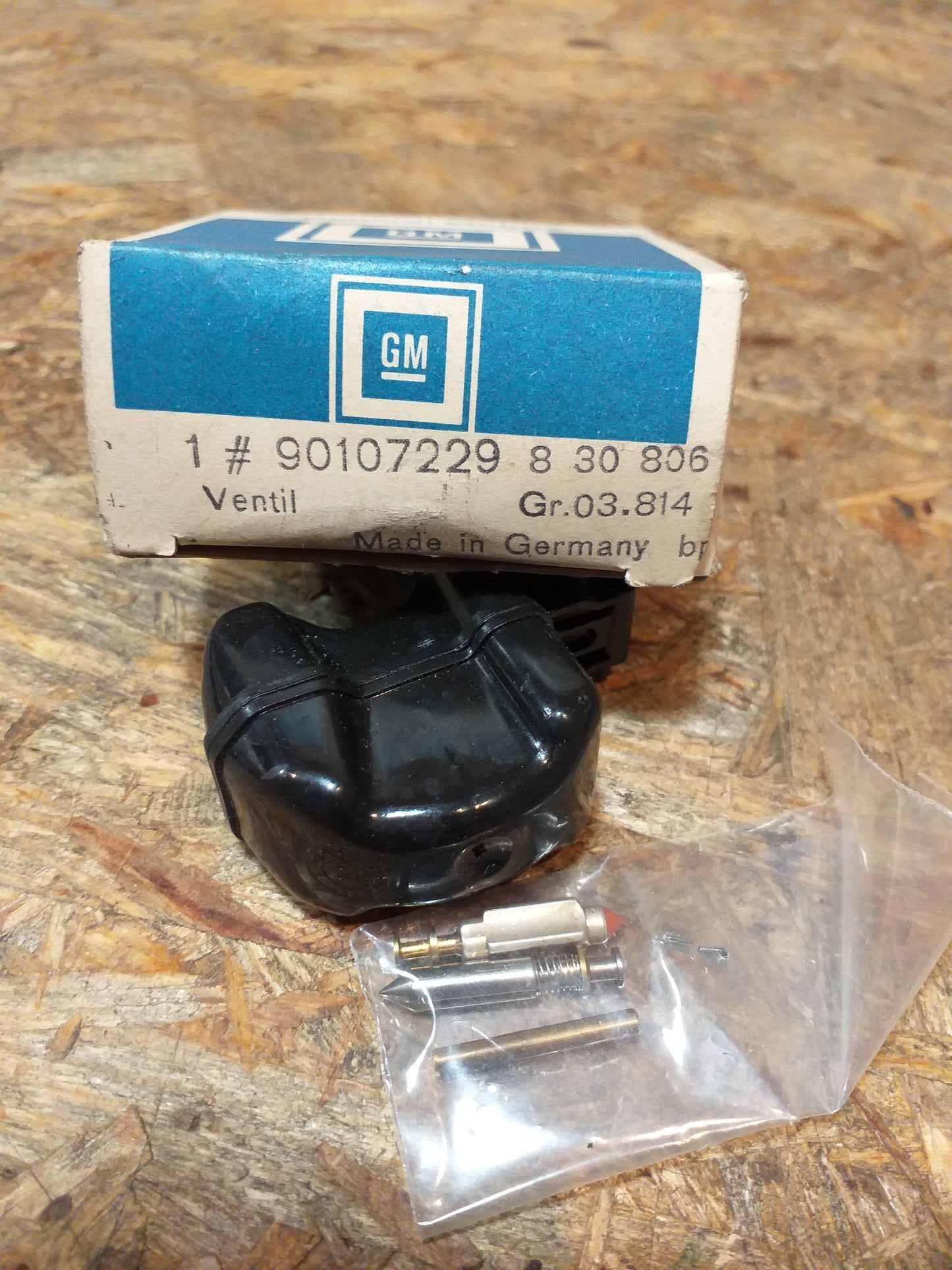 Oldtimer Youngtimer Ventil original GM Opel NEU