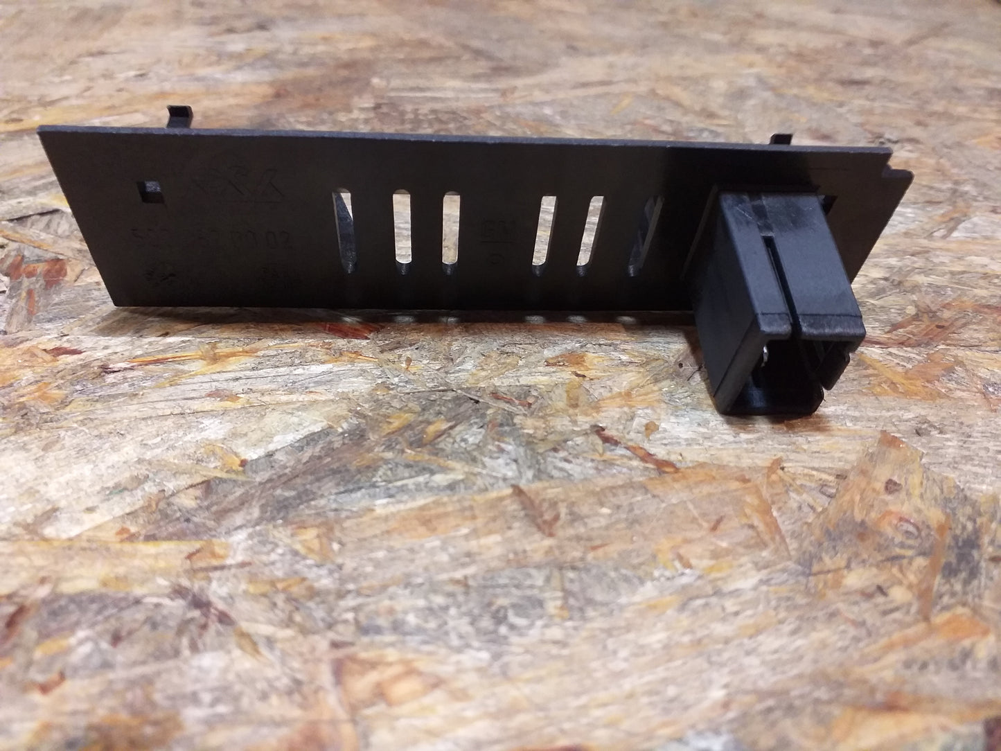 Combo Blende Kennzeichenleuchte original GM Opel NEU