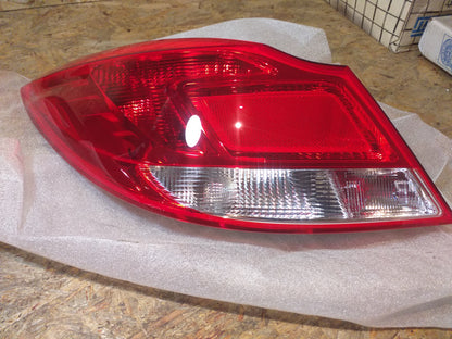 Insignia Heckleuchte links original GM Opel NEU