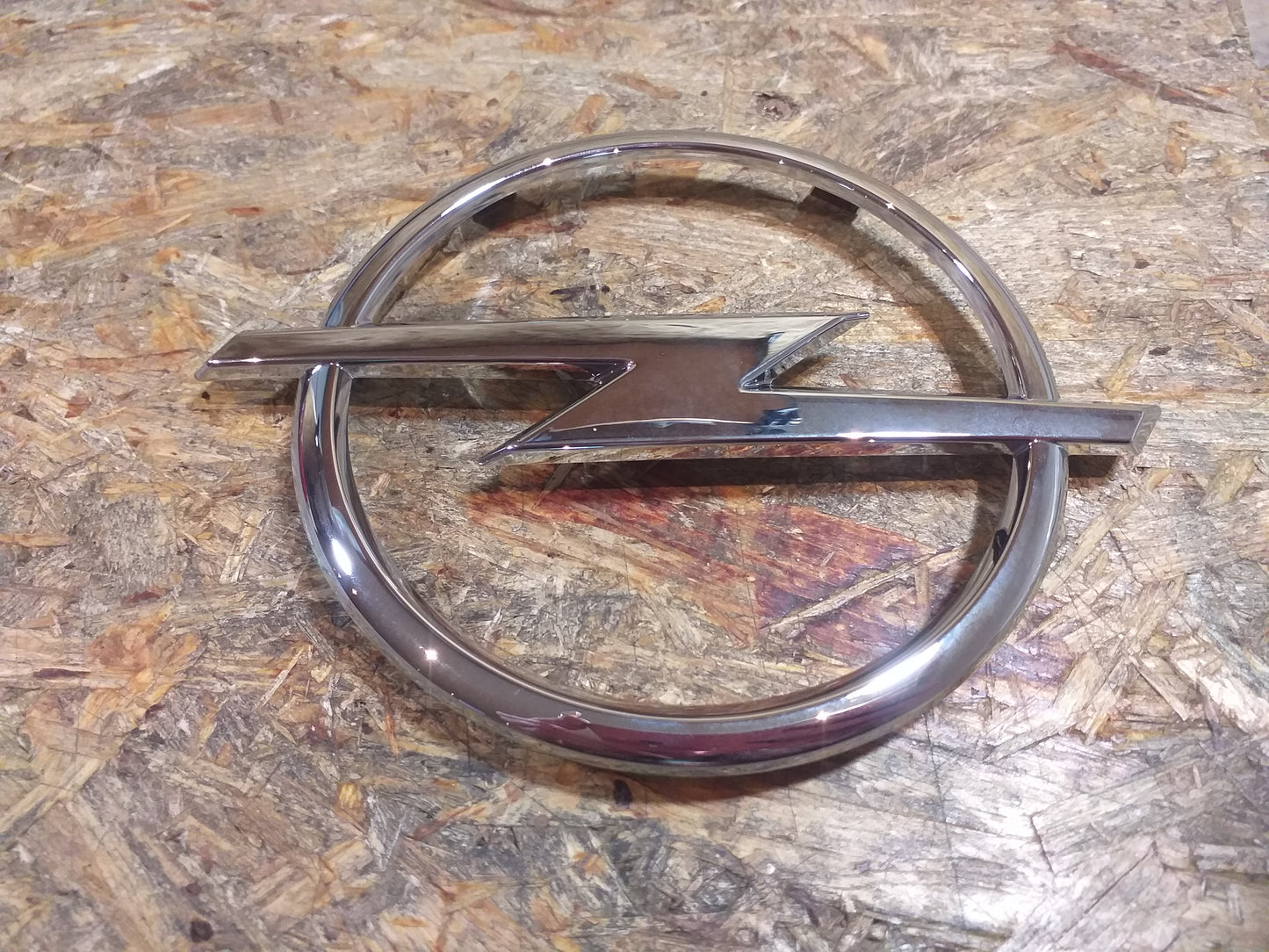 Corsa D Emblem "Opel " an Heckklappe original GM Opel NEU