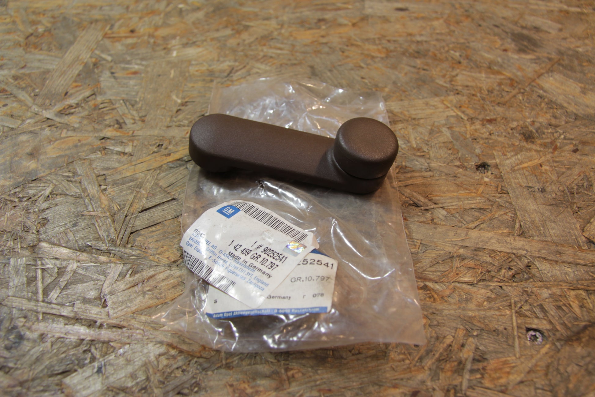 Original GM Opel Fensterkurbel braun Farbcode: 525, 825, 025, 125, 127, 225 90252541 Omega A , Senator B