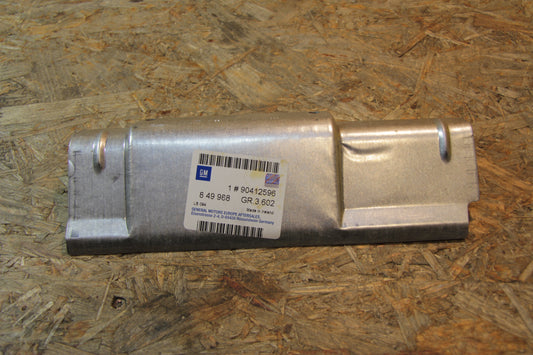 Original GM Opel Hitzeblech Auspuffkrümmer unten (Zylinder 2, 4, 6) 90412596 Omega B
