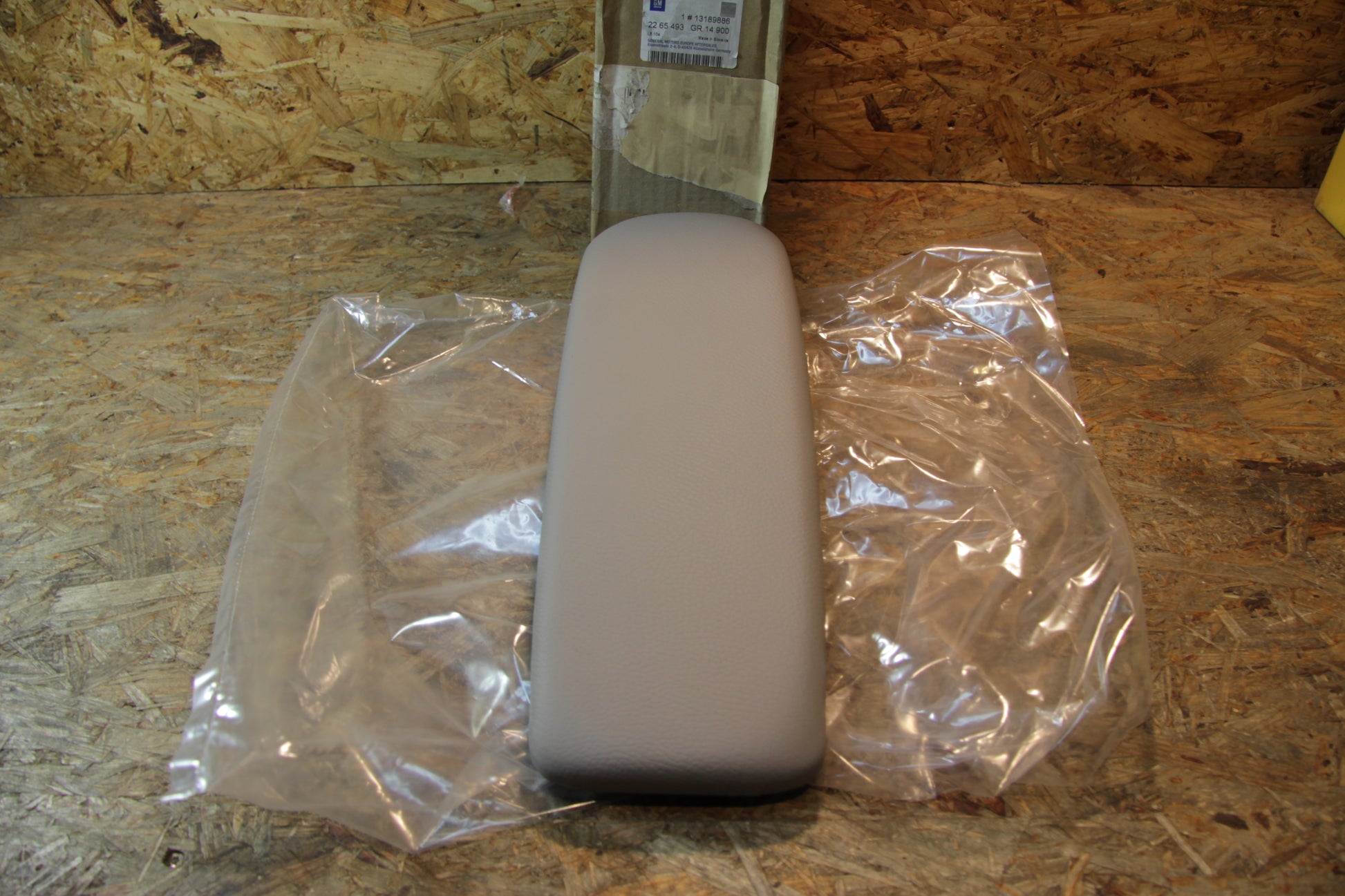 Original GM Opel Deckel Armlehne Leder grau Polstercode: XXLU 13189886 Zafira A , Zafira A