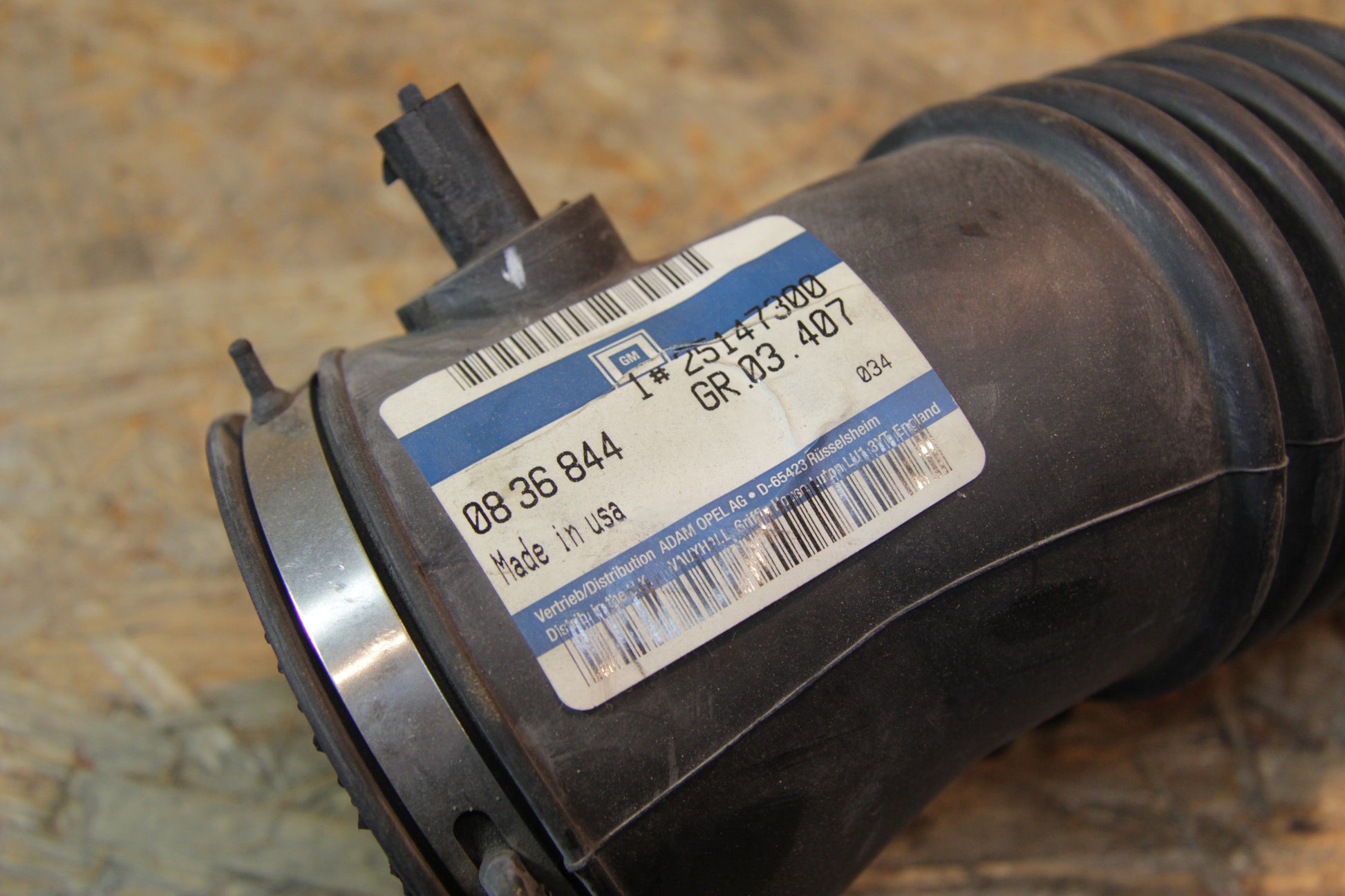 Original GM Opel Luftführung Auslass Luftfilterkasten  25147300 Sintra