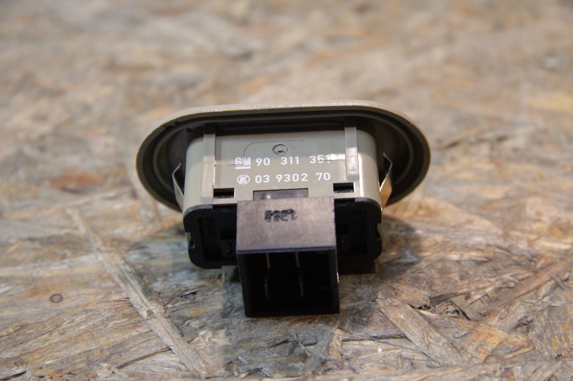 Original GM Opel Schalter elektrischer Fensterheber beige Tür hinten 90311361 Omega A , Senator B