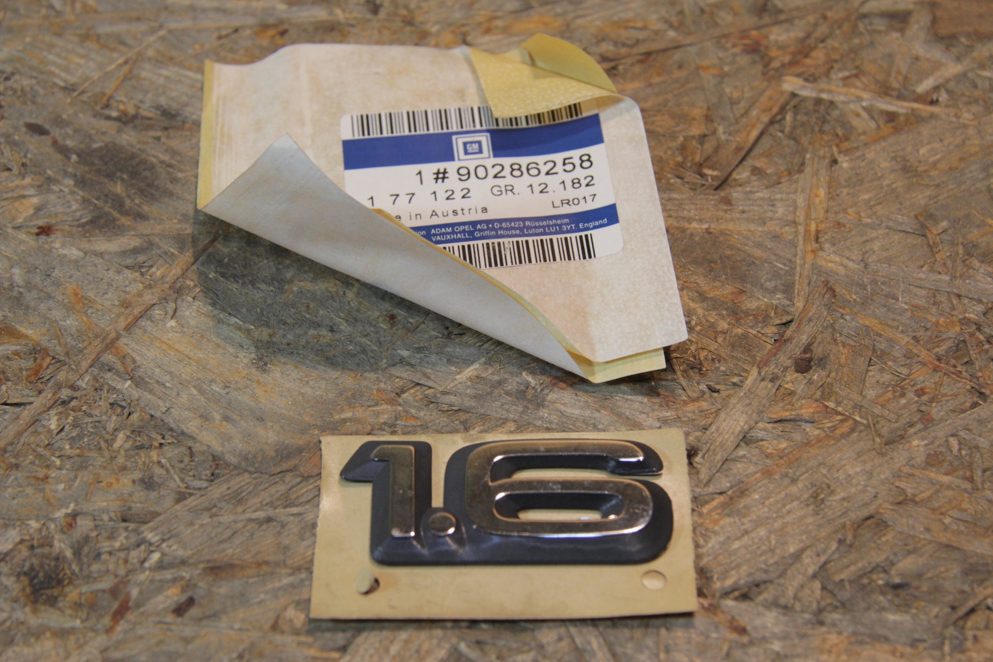 Original GM Opel Schriftzug 1,6 chrom/blaugrau  hinten 90286258 Ascona C