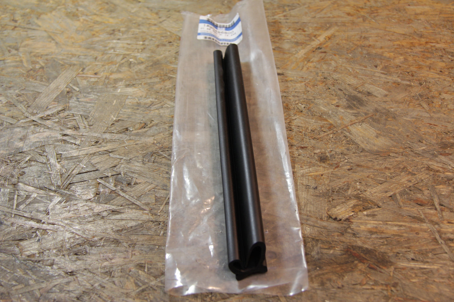 Original GM Opel Gummiabdichtung Faltdach unten mitten rechts  90486800 Astra F Cabrio