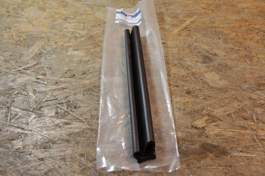 Original GM Opel Gummiabdichtung Faltdach unten mitten rechts  90486800 Astra F Cabrio