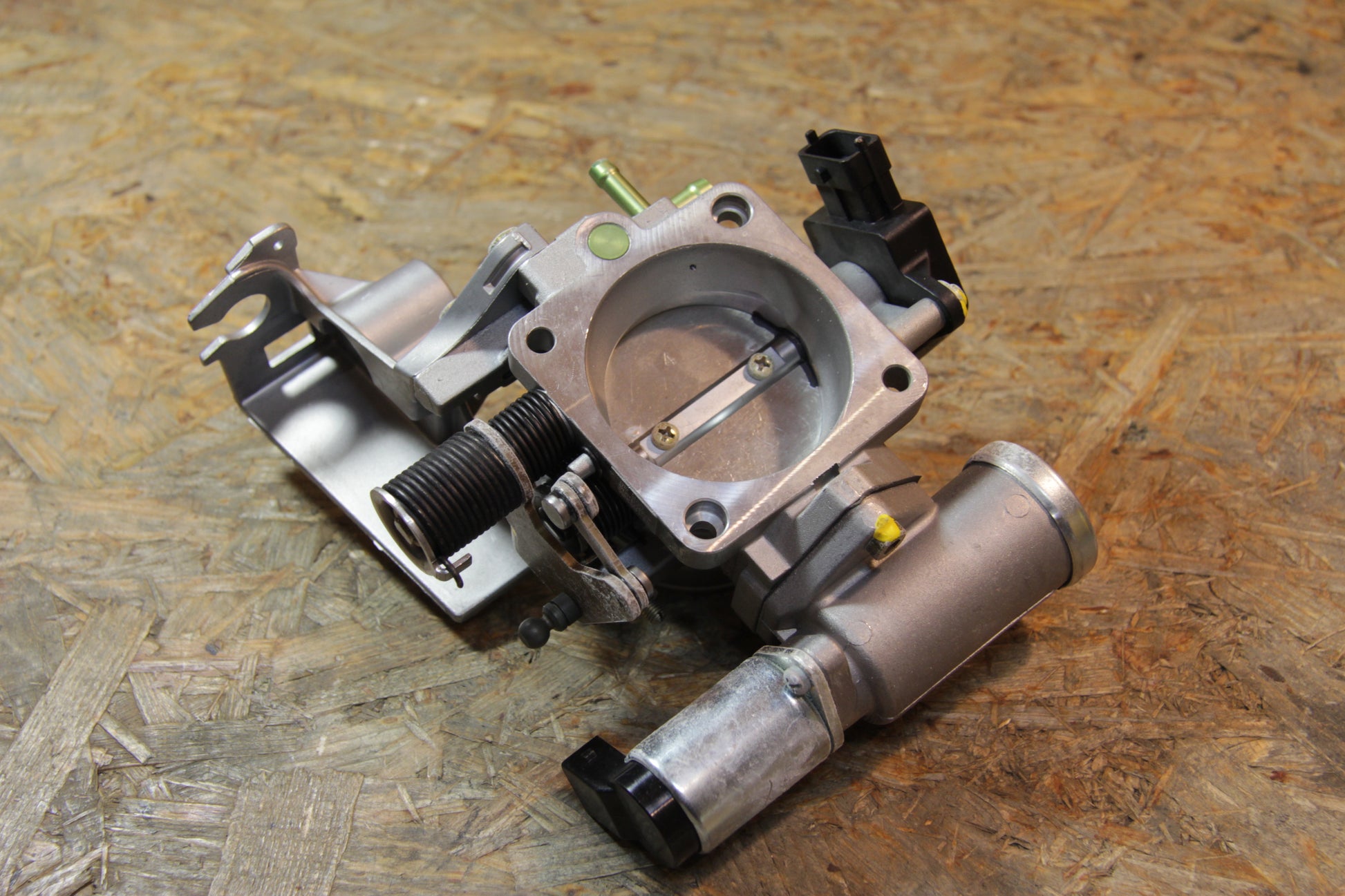 Original GM Opel Drosselklappenstutzen  90544023 Astra G , Astra G Cabrio , Omega B