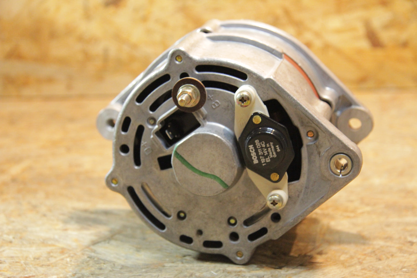 Original GM Opel Lichtmaschine 12V 55AH (AT-Teil)  Bosch Nr,  0 120 489 421, Altteil brauch nicht zurück) 9119713 Kadett E