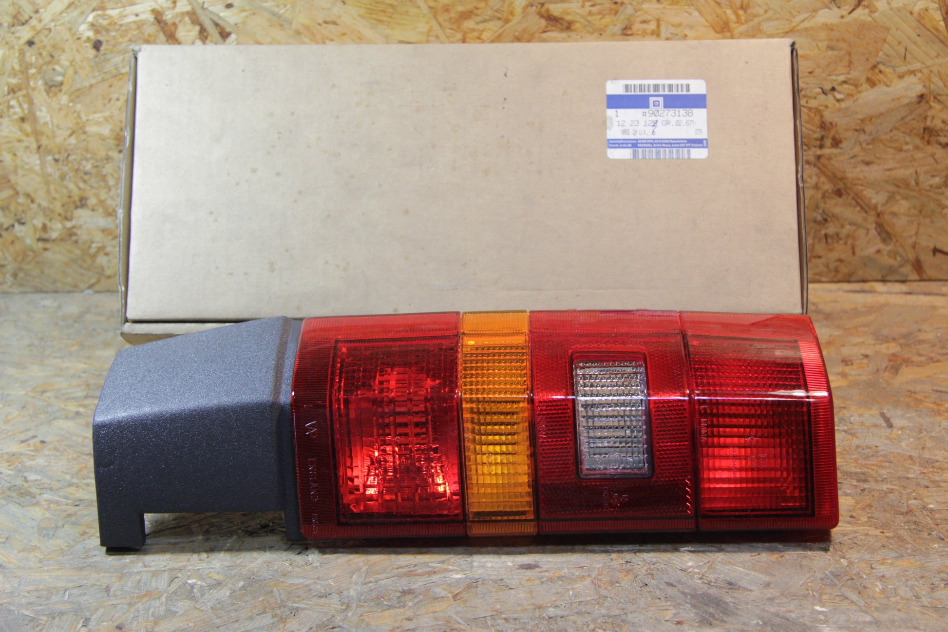 Original GM Opel Heckleuchte Rechts Kadett E Combo 90273138 Kadett E