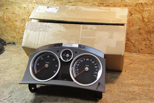 Original GM Opel Instrument 240 km/h / 6000 RPM Kennzeichen: GW  93182899 Astra H