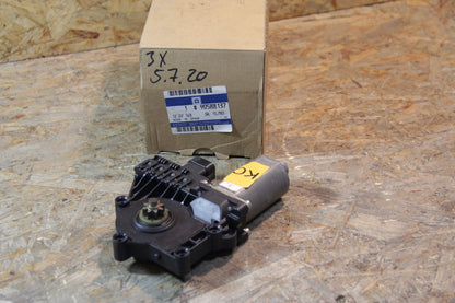 Original GM Opel Motor Fensterheber Tür vorne links  90588137 Astra F