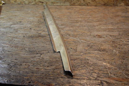 Original GM Opel Zierblende rechts Chrom für unter das Seitenwandfenster 9288484 Manta B