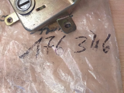 Kadett D Schrägheck Schloss an Heckklappe original GM Opel NEU