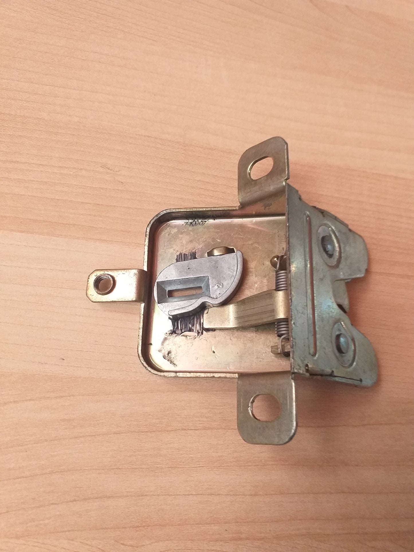 Kadett D Schrägheck Schloss an Heckklappe original GM Opel NEU