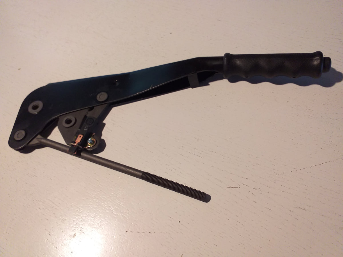 Kadett E Handbremshebel original GM Opel NEU