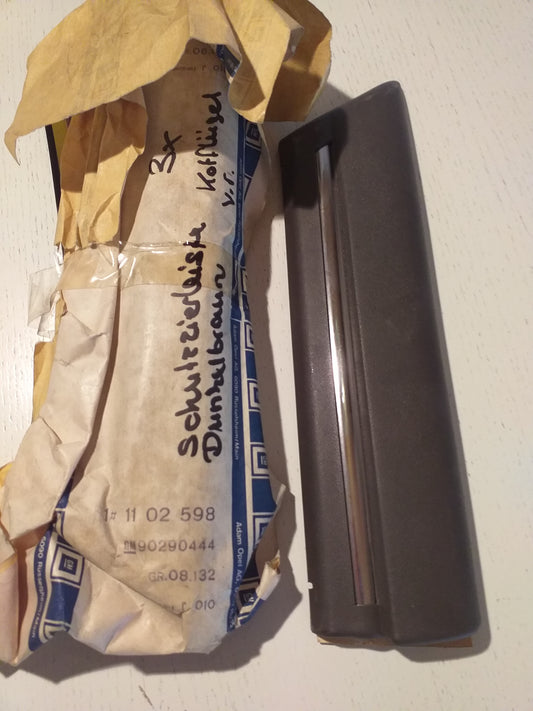 Omega A Schutzzierleiste Kotflügel vorne rechts dunkelbraun original GM Opel NEU