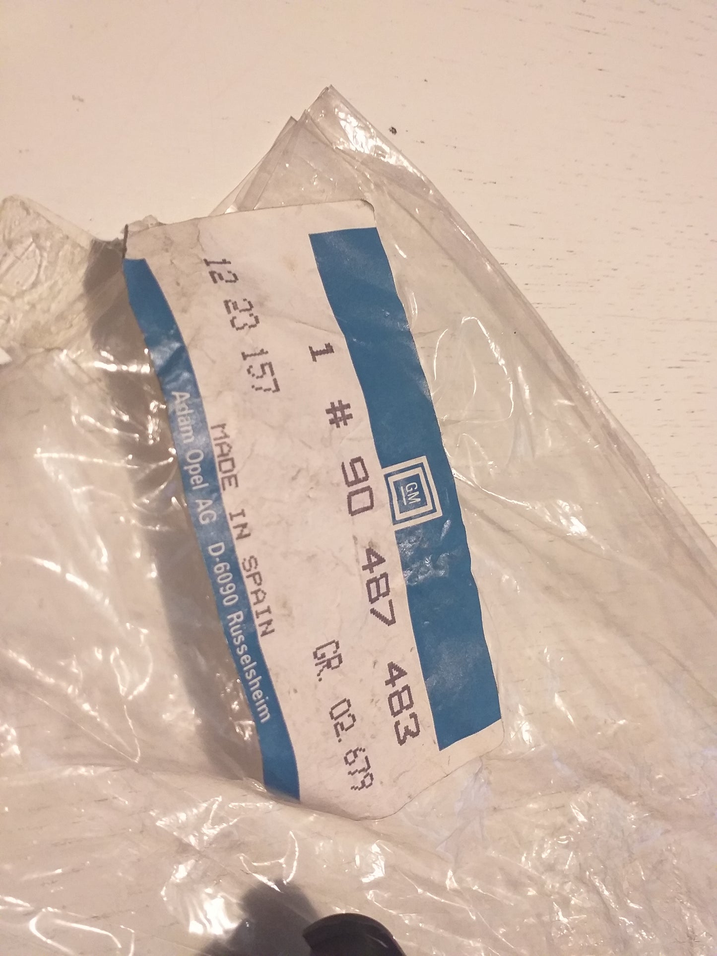 Omega B Stufenheck Lampenträger links außen original GM Opel NEU