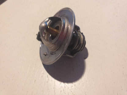 Corsa A/B Astra F Vectra A Thermostat original GM Opel NEU
