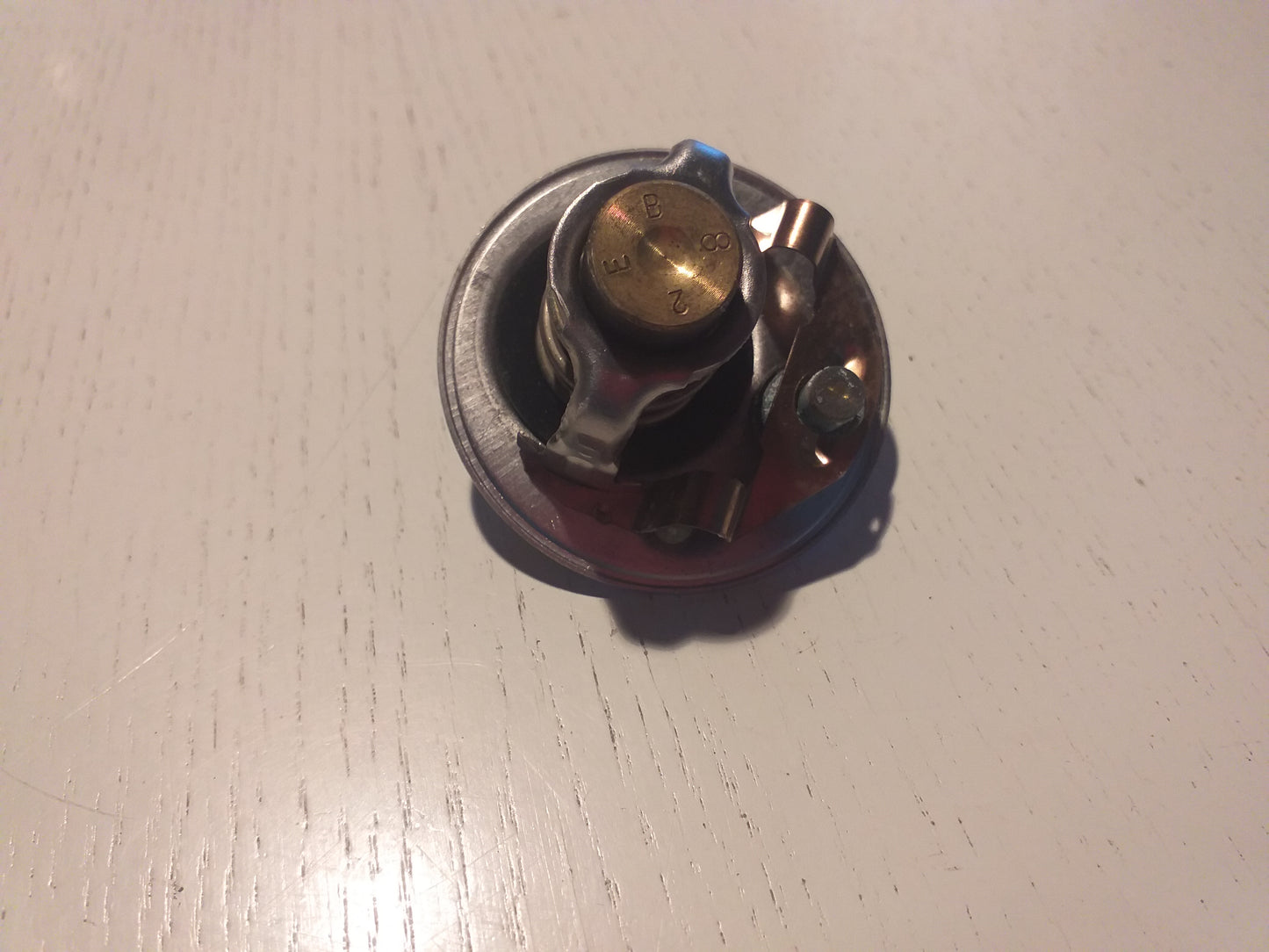 Corsa A/B Astra F Vectra A Thermostat original GM Opel NEU