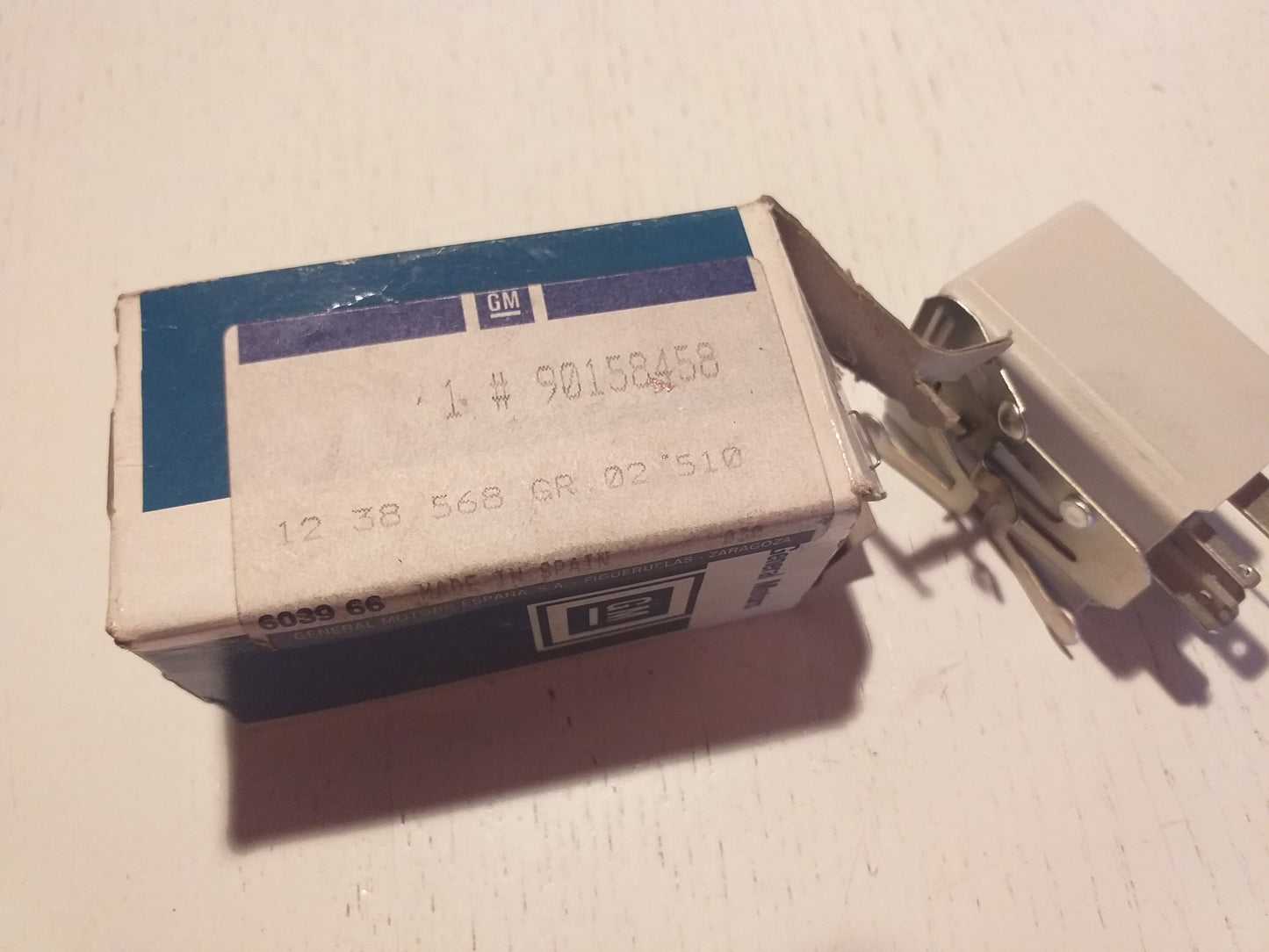 Corsa A Kadett E Ascona C Relais Scheibenwischer original GM Opel NEU