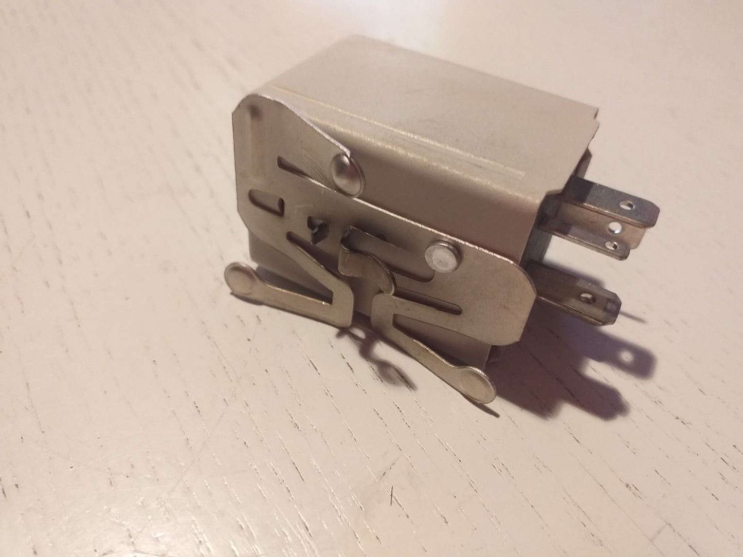 Corsa A Kadett E Ascona C Relais Scheibenwischer original GM Opel NEU