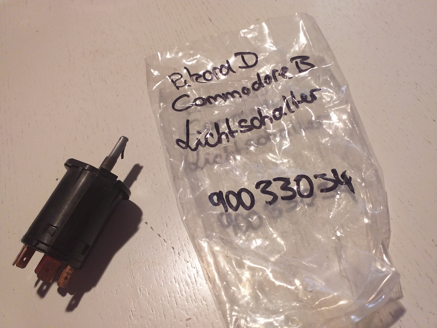 Rekord D Commodore B Lichtschalter original GM Opel NEU
