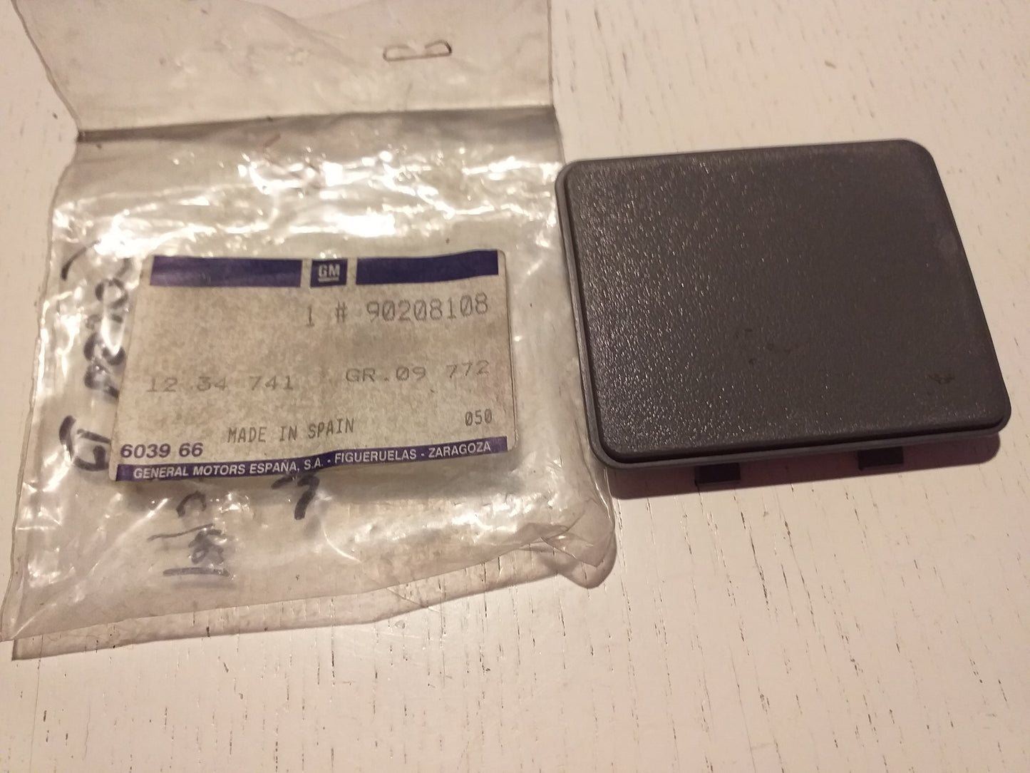 Corsa A Blinddeckel an Zeituhr grau original GM Opel NEU