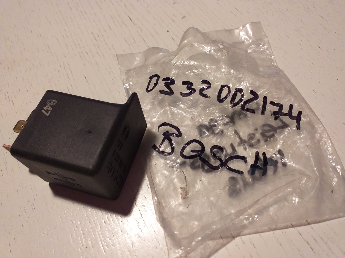 Omega Leistungsrelais original Bosch NEU