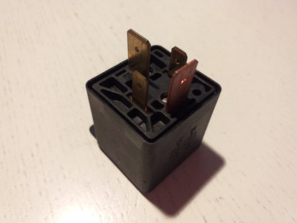 Omega Leistungsrelais original Bosch NEU