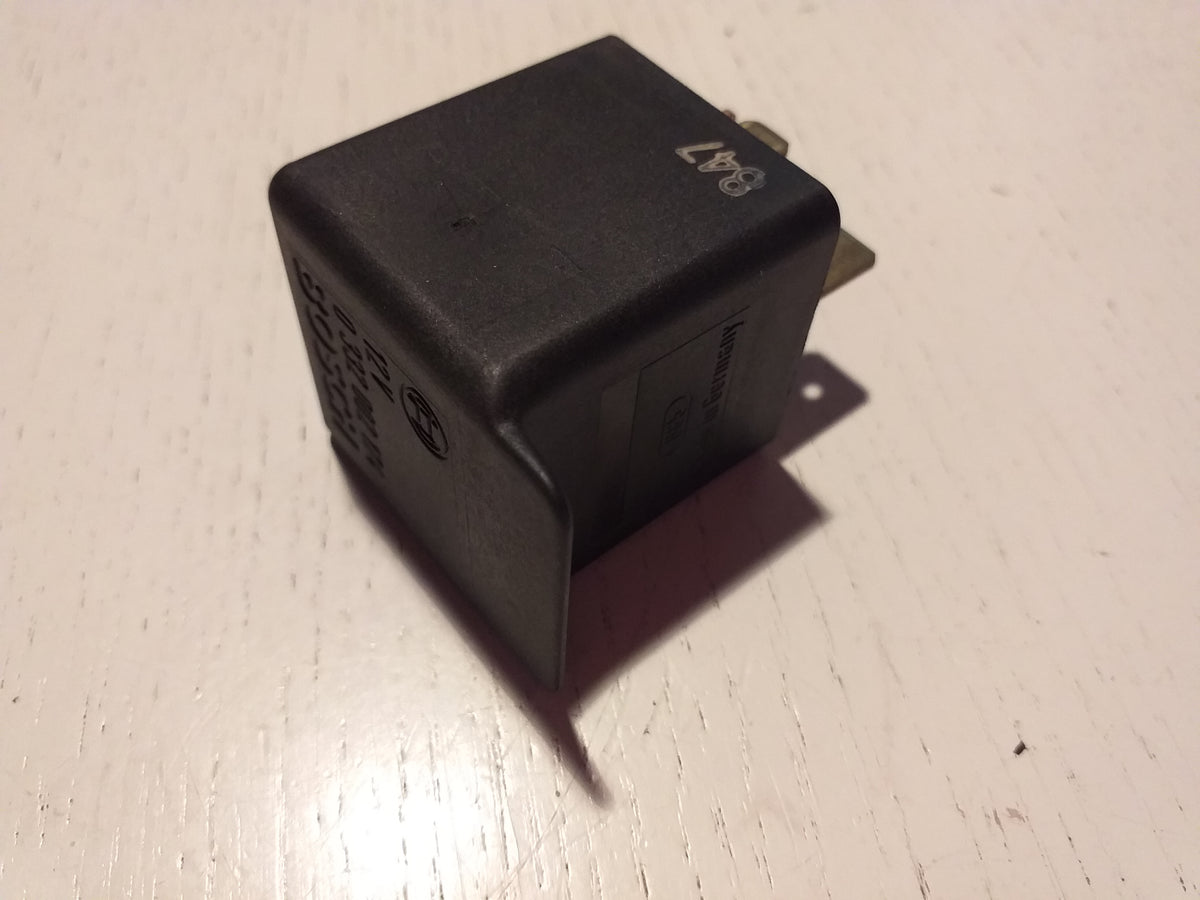 Omega Leistungsrelais original Bosch NEU