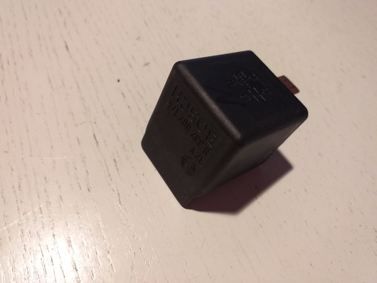 Omega Leistungsrelais original Bosch NEU