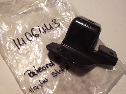 Rekord E/E2 Halter Stoßstange hinten rechts original GM Opel NEU