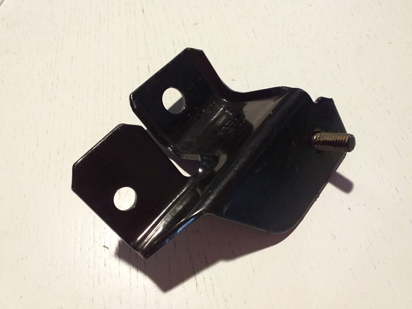 Rekord E/E2 Halter Stoßstange hinten rechts original GM Opel NEU