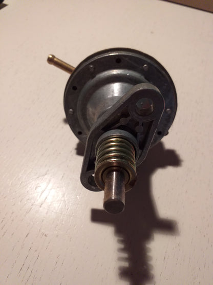 Oldtimer Youngtimer Benzinpumpe original AC Delco NEU
