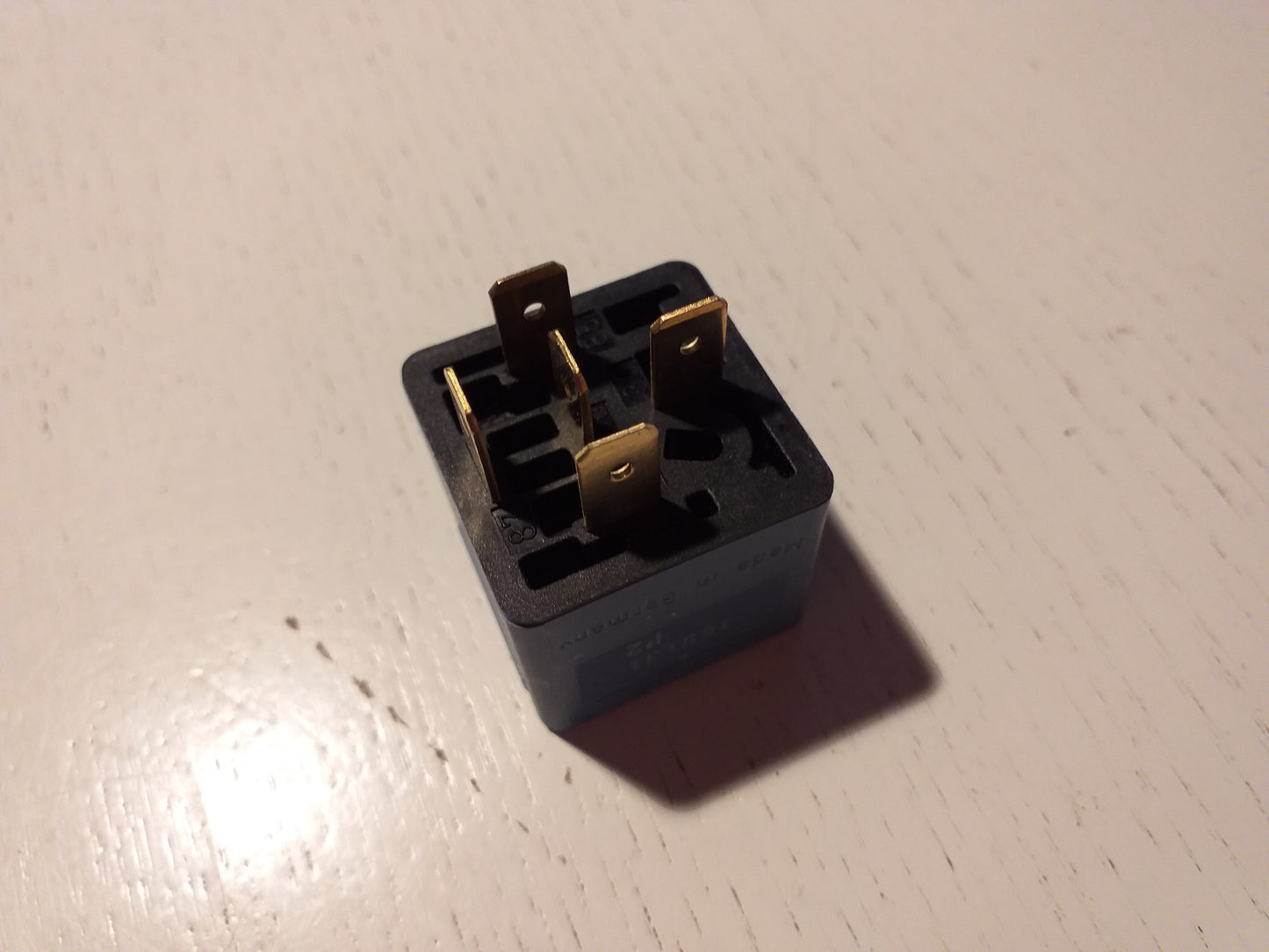 Omega A Senator B Relais Hydraulikaggregat original GM Bosch NEU