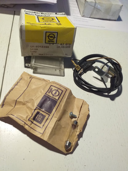 Senator B Innenraumleuchte Einbausatz original GM Opel NEU