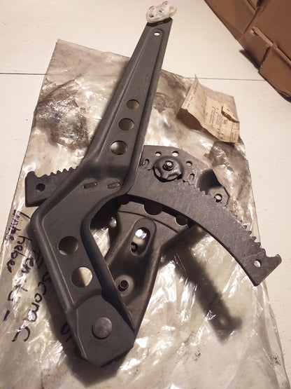 Ascona C Fensterheber links  original GM Opel NEU
