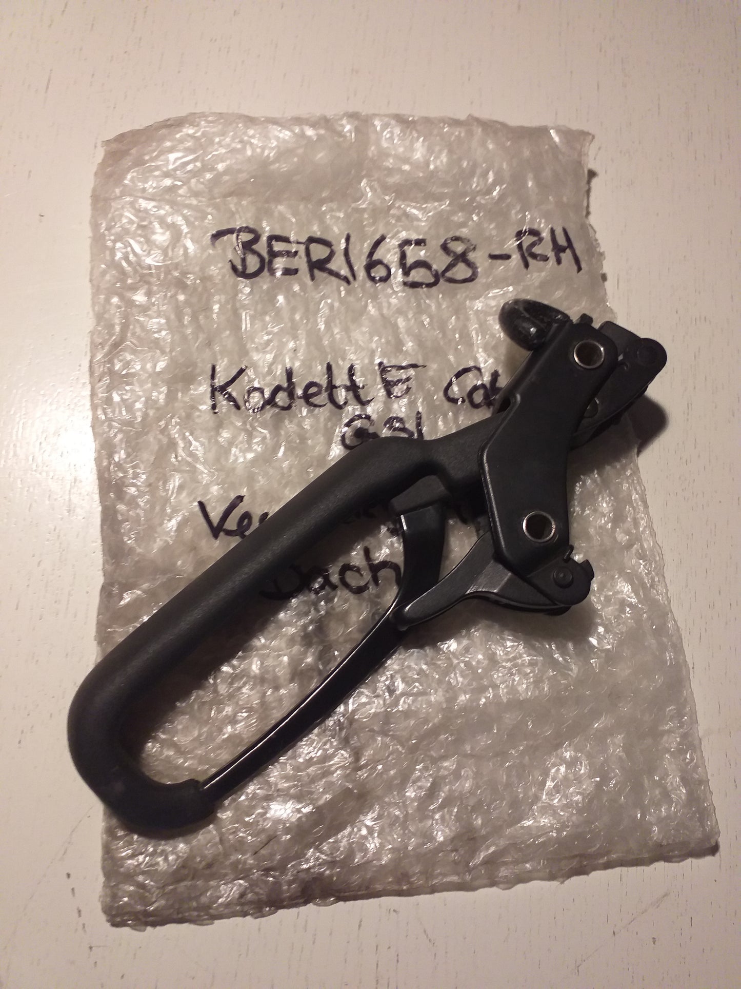 Kadett E Cabrio GSI Verdeckgriff an Dach original GM Opel NEU