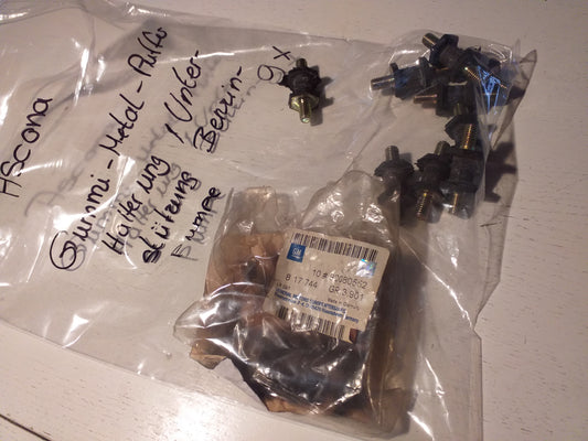 Ascona Gummi-Metallpuffer Halterung Unterstützung Benzinpumpe original GM Opel NEU