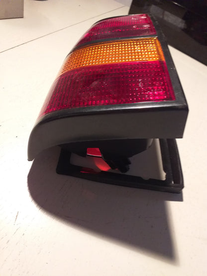 Corsa Gehäuse Rücklicht links original NEU