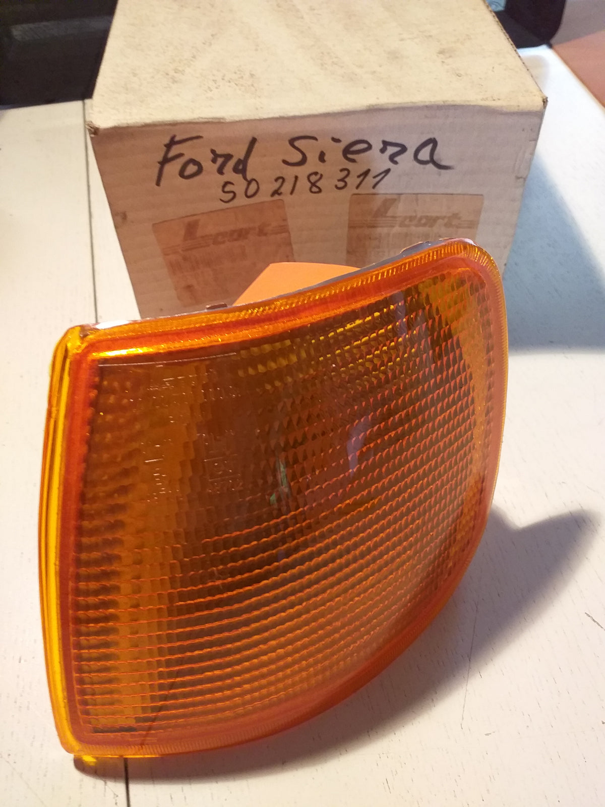 Ford Sierra Blinkerglas original LEART NEU