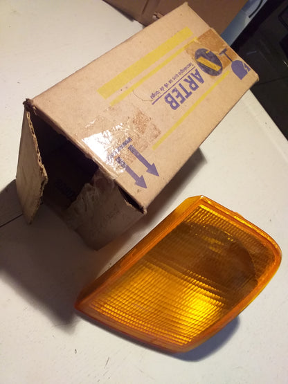 Ford Escort Blinkerleuchte original ARTEB NEU